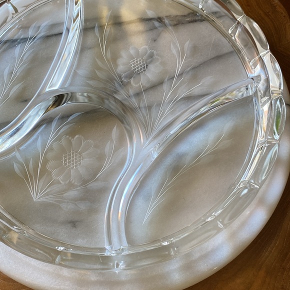 Vintage W.J. Hughes 10.25” Cornflower Etched Scalloped Divided Relish Platter - Picture 11 of 11